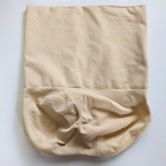 Spanx Assets XL Nude High Waist Shaping Briefs Non Slip Grip - Picture 2 of 4